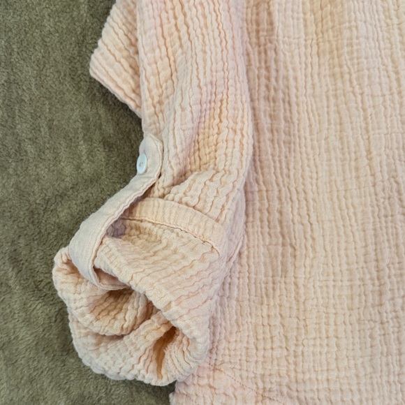 New In Pink Textured Top - Picture 3 of 4